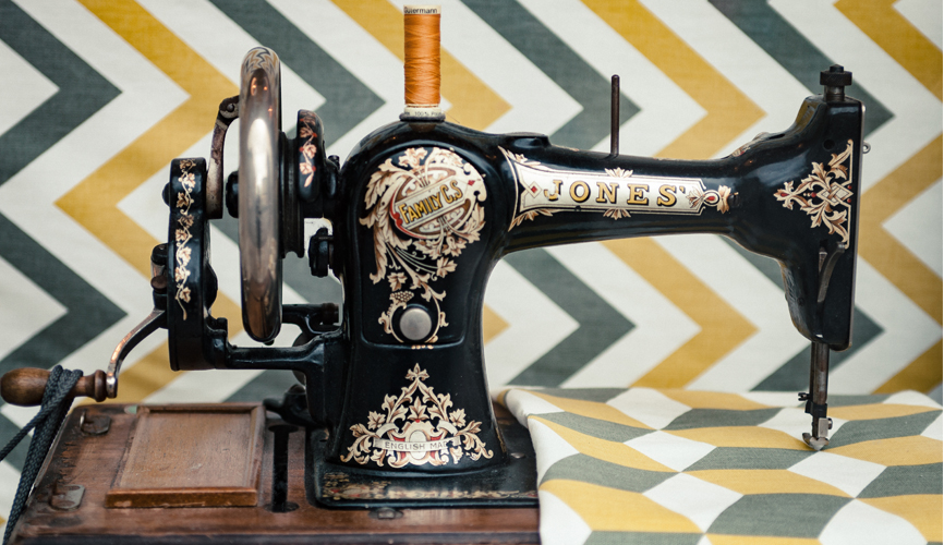 what to look for when buying a sewing machine