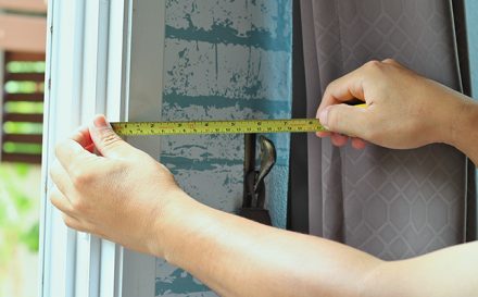 How to measure curtains and blinds in just three simple steps