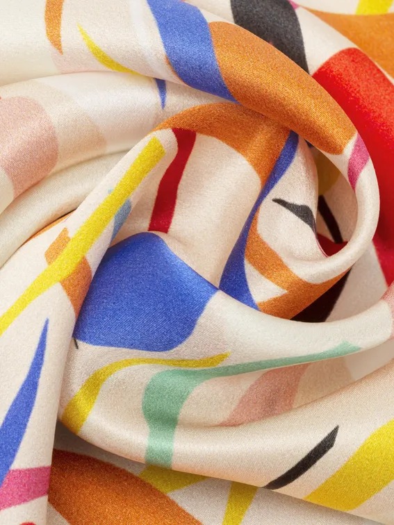 What is Poly Blend? What it Means and How These Textiles are Made